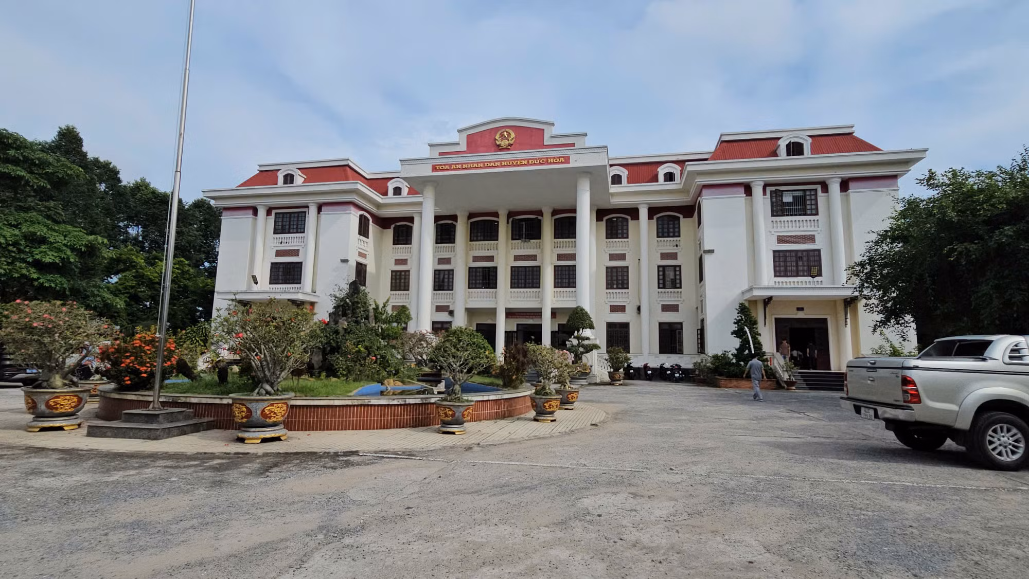 9 năm tù dành cho bị cáo Lê Thanh Nhất Nguyên về tội “Lừa đảo chiếm đoạt tài sản” -0