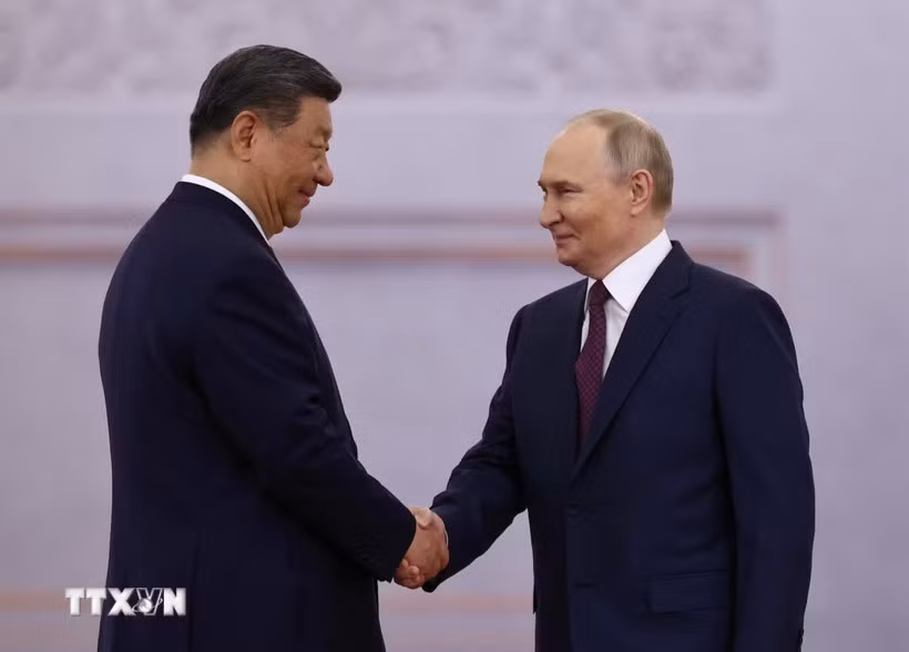 Tổng thống Nga Vladimir Putin bắt đầu chuyến thăm Trung Quốc -0