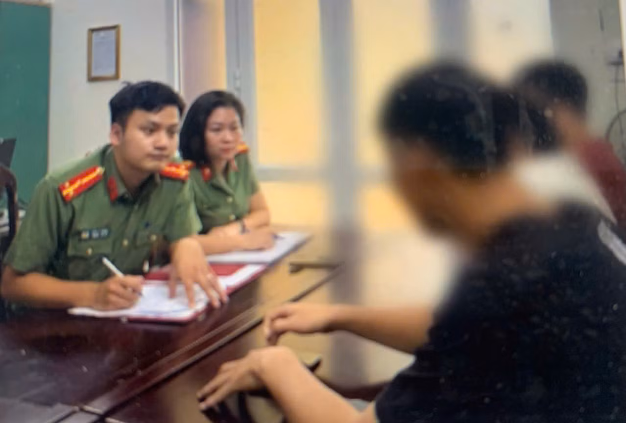 Đăng tải thông tin sai sự thật về bác cựu chiến binh 90 tuổi không được xem diễu binh, một trường hợp bị xử lý -0