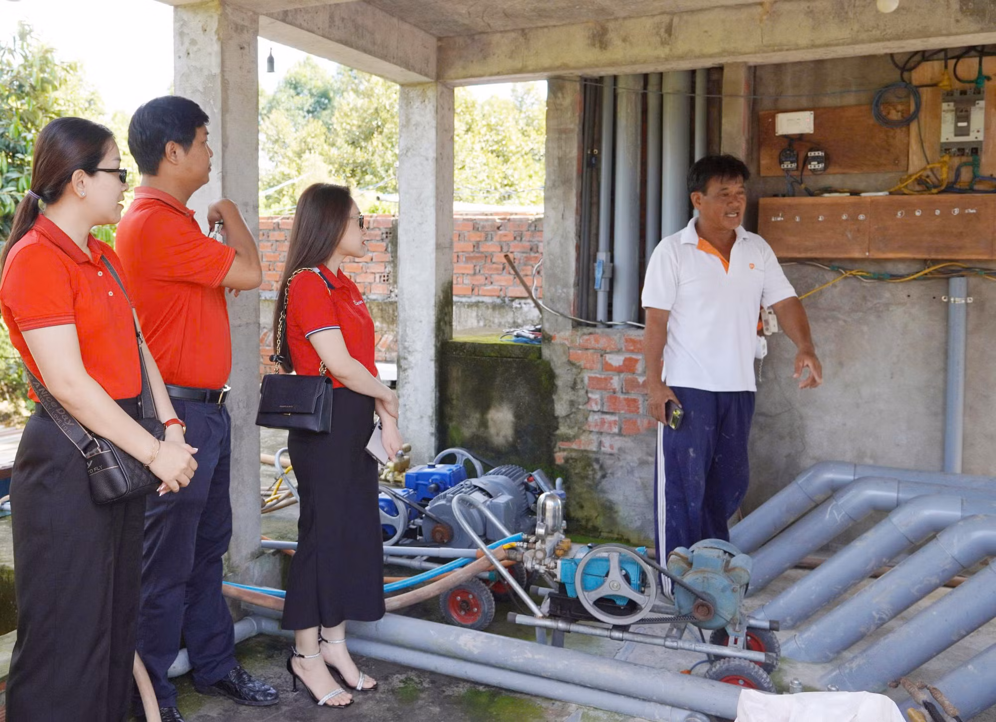 Agribank tiếp sức, thầy giáo bén duyên với nông nghiệp công nghệ cao -0