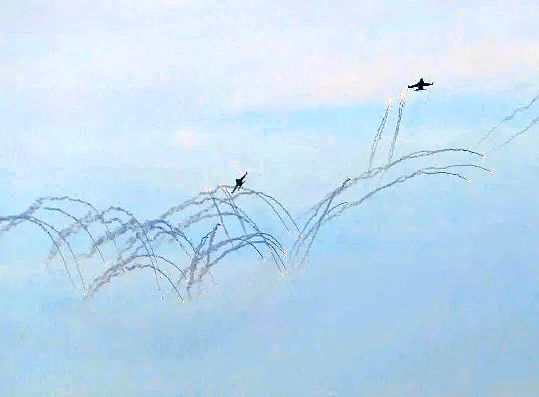 cb925f19576ddc33857c.jpg -0