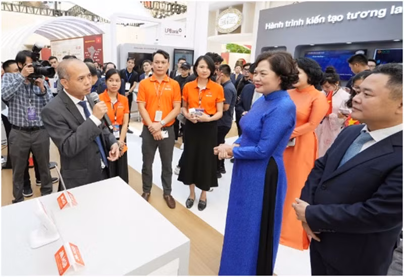 MSB gây ấn tượng tại Triển lãm 80 năm Quốc khánh với bộ giải pháp đột phá cho hộ kinh doanh -0