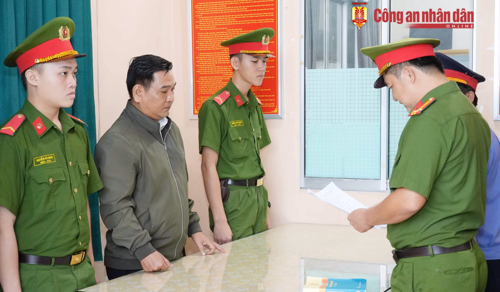 Bắt giam cựu nhân viên hợp đồng Phòng Tài nguyên và Môi trường ở Hậu Giang -0