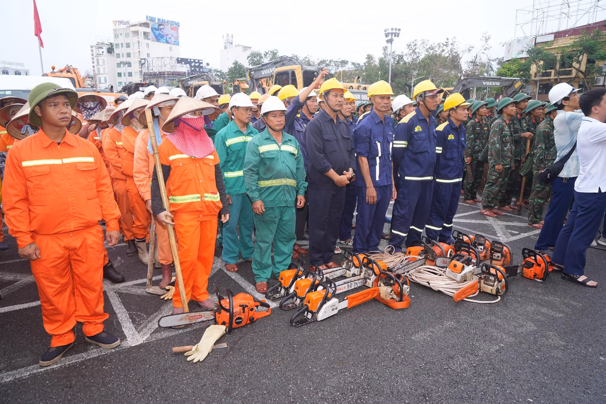 Hải Phòng tăng cường hơn 400 CBCS Quân đội và Công an tham gia hỗ trợ khắc phục hậu quả bão số 3 -0