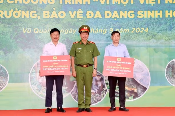 Cục Cảnh sát môi trường hưởng ứng chương trình “Vì một Việt Nam xanh” tại Hà Tĩnh -0