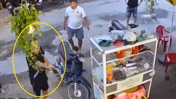 Mâu thuẫn nợ nần, một người bị đâm trọng thương