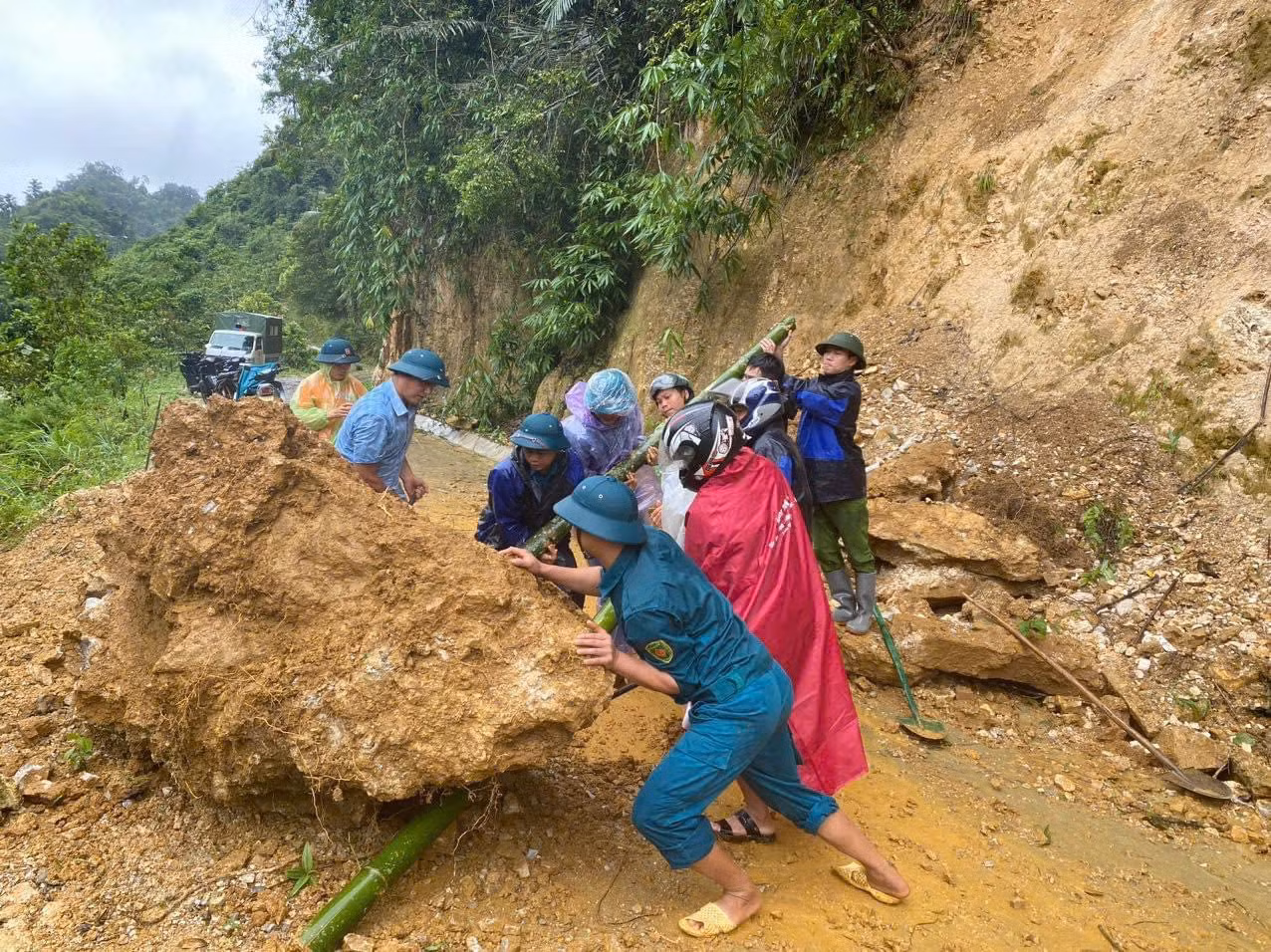 Nơi cơn bão đi qua -0