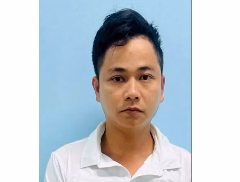 Vừa ra tù lại 