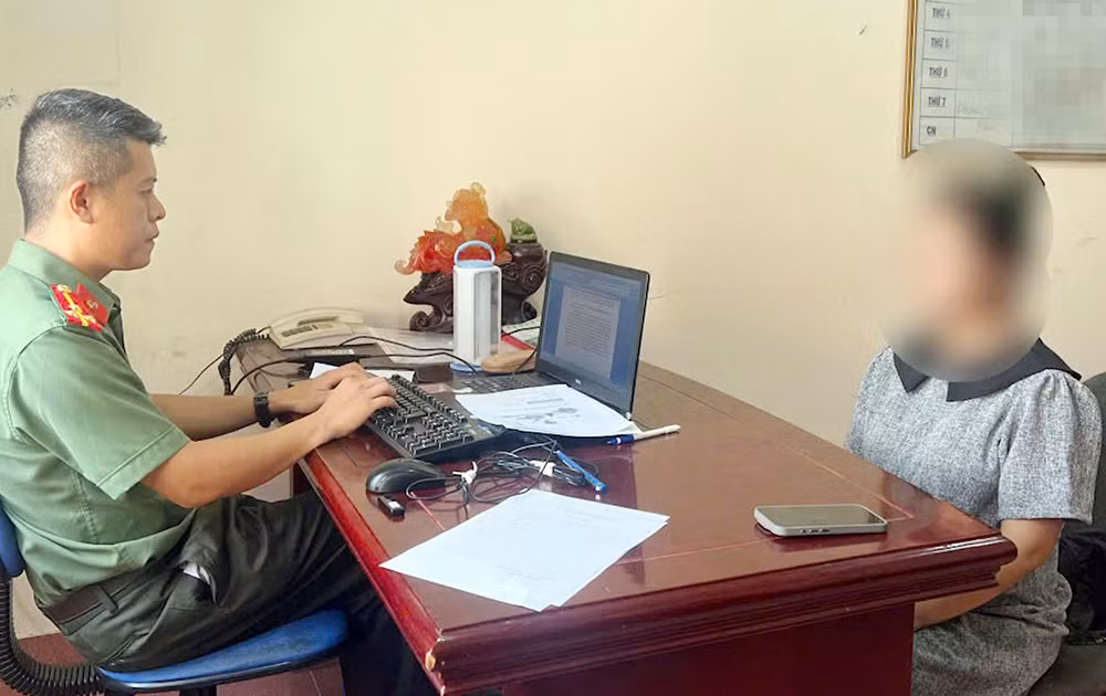 Xử lý 2 trường hợp đăng tải thông tin sai sự thật về tình hình mưa lũ trên mạng xã hội -0