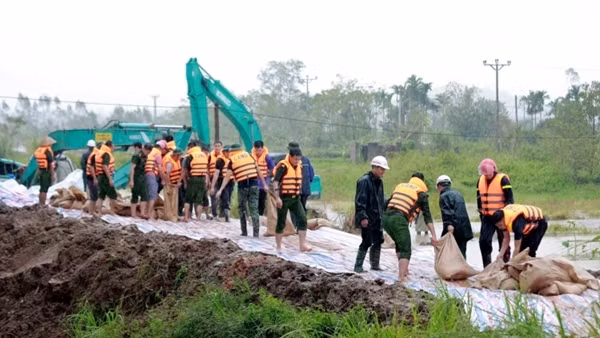 Tập trung ứng phó lũ lớn, đảm bảo an toàn đê điều trên các sông ở Bắc Bộ