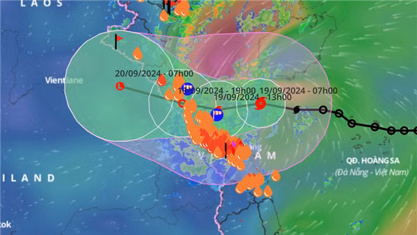 Bão số 4 cách Quảng Bình - Quảng Trị khoảng 190km, mưa to đến trên 500mm