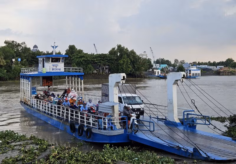 Bến phà được đấu giá quyền khai thác cho nguồn thu cao, không đấu giá có mức thu thấp -0