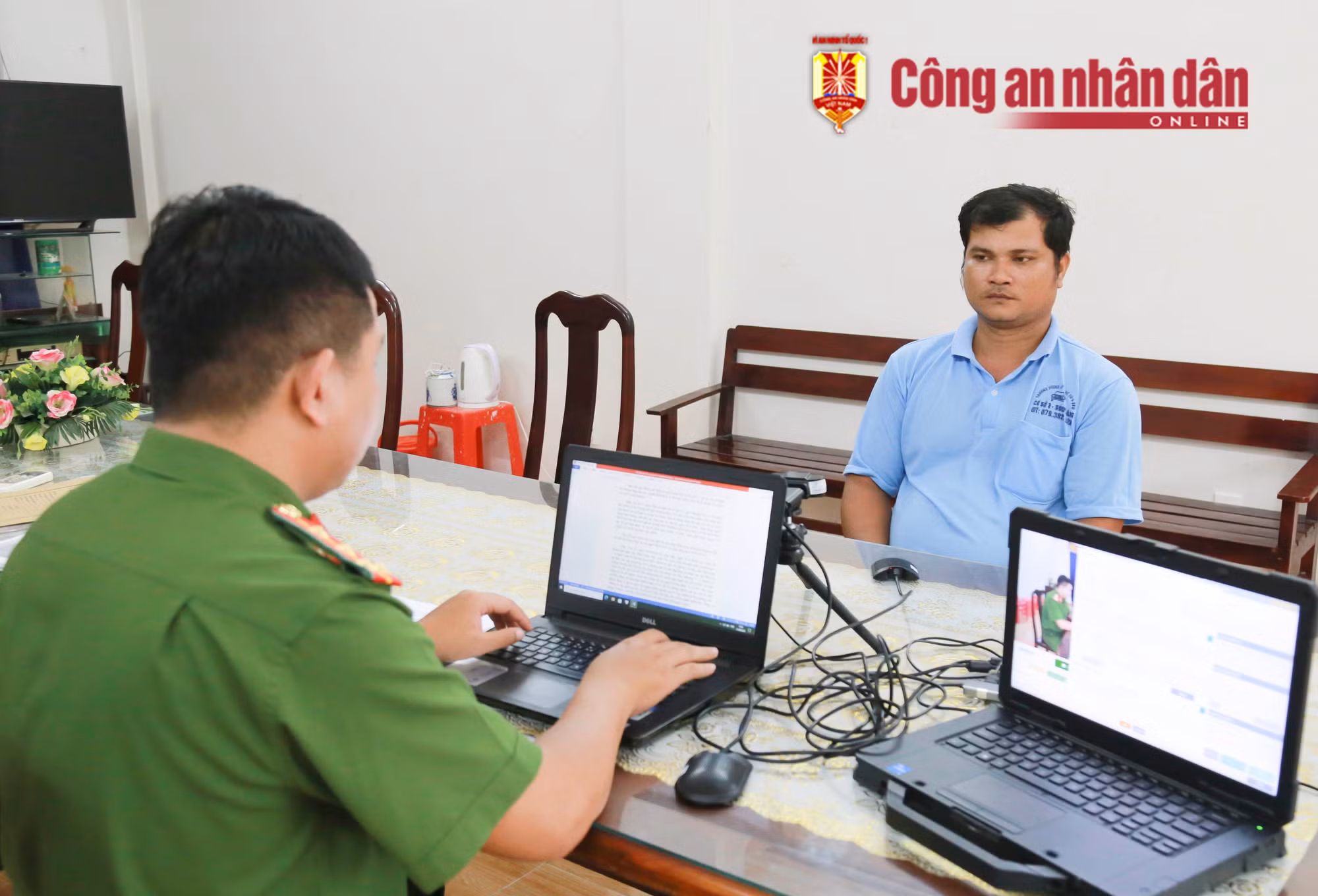 Loạn thần do rượu, chém hàng xóm trọng thương -0