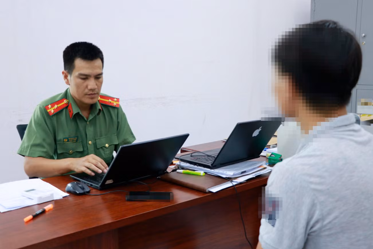 Bị lừa hơn 1 tỷ đồng do làm nhiệm vụ xem phim online -0