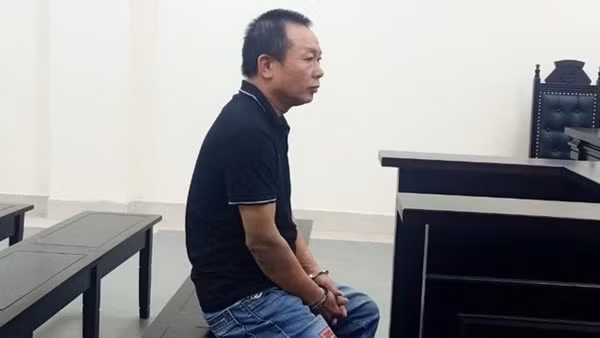 Tuyên phạt 30 năm tù cho kẻ “nổ” quan hệ VIP, lừa đảo chạy dự án
