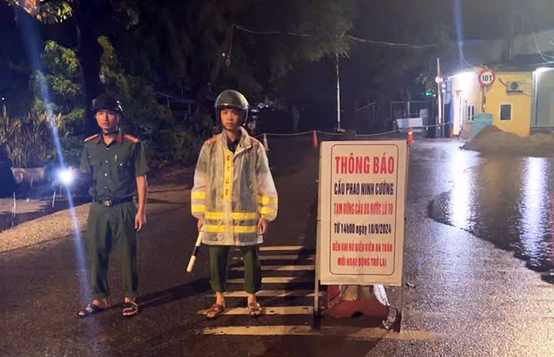 Gia cố cầu phao Ninh Cường, khuyến cáo các phương tiện không lưu thông qua khu vực -0