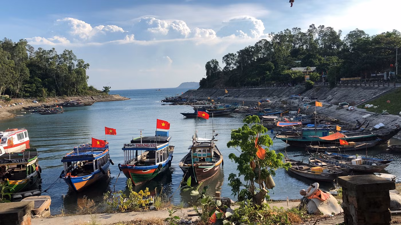 Hội An tạm dừng hoạt động tàu thuyền ra đảo Cù Lao Chàm -0