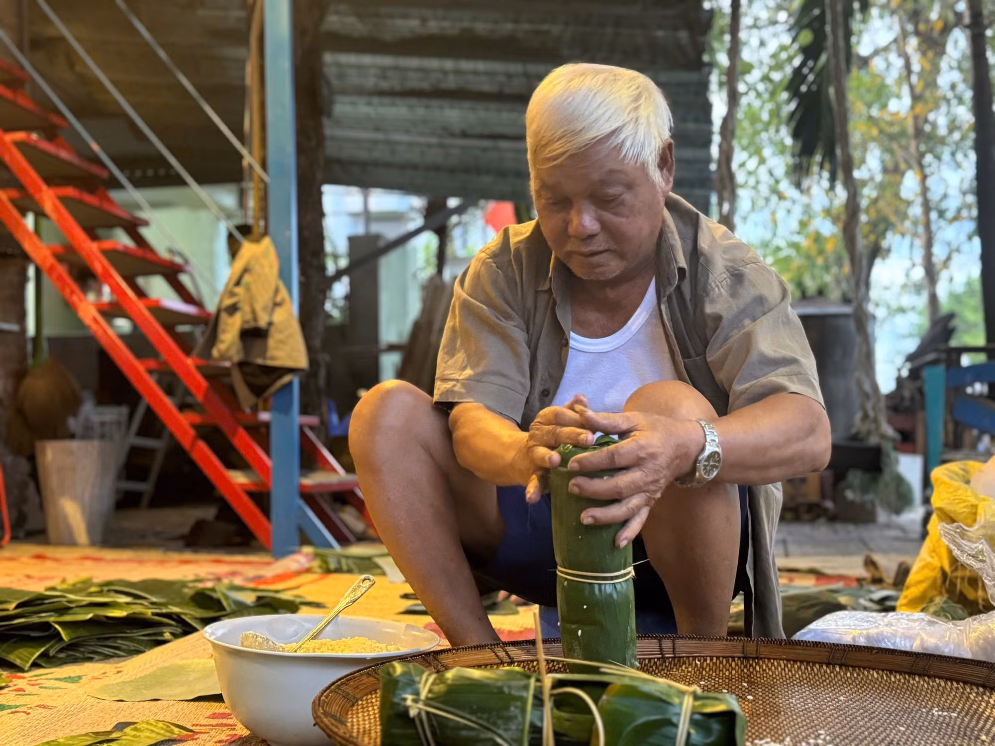 Người Đà Nẵng xuyên đêm nấu hàng nghìn bánh chưng gửi đồng bào miền Bắc -0