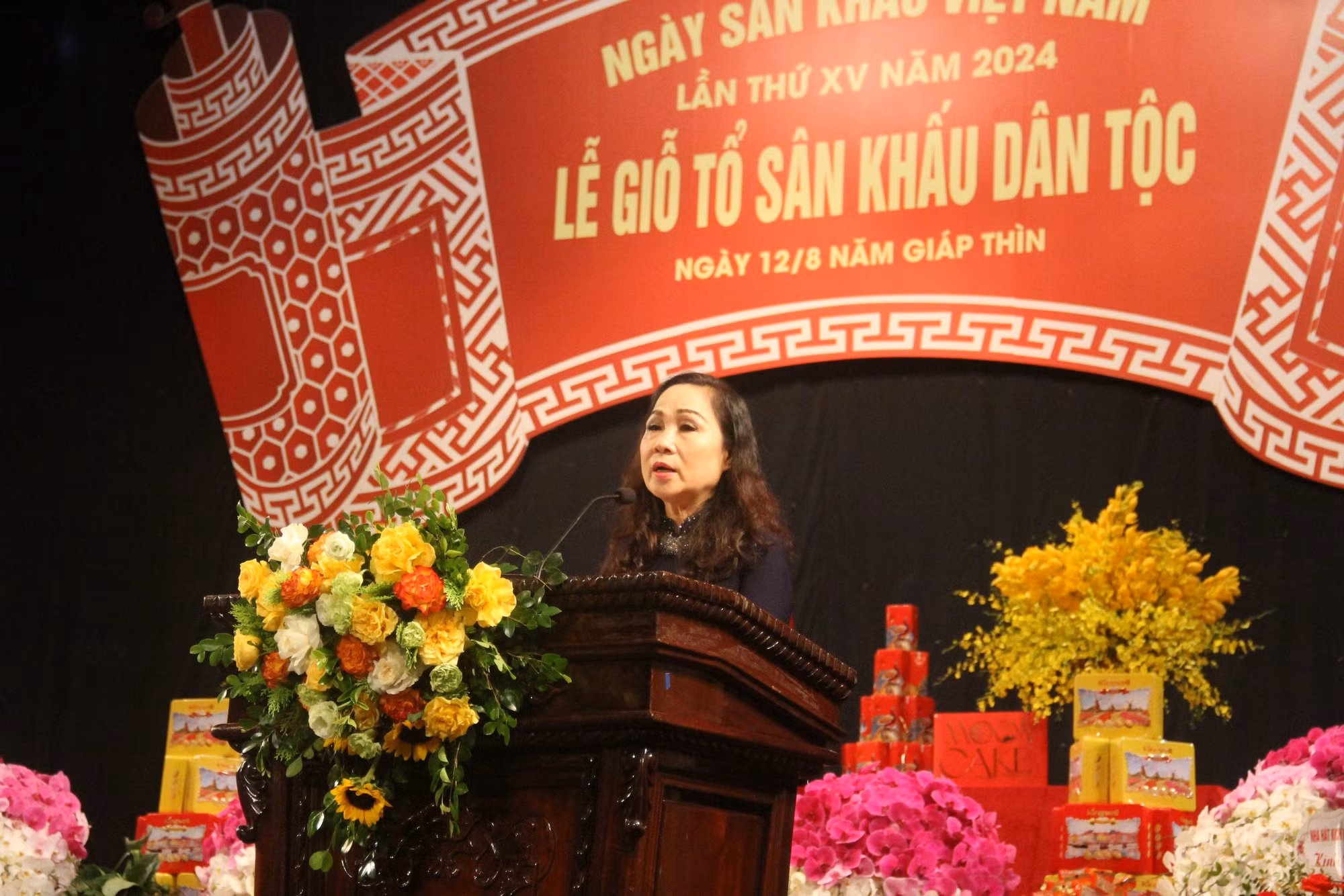 Nghệ sĩ Sân khấu tưởng nhớ tổ nghề, hướng về đồng bào bị ảnh hưởng bão lũ -0