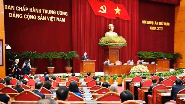 Ngày làm việc thứ nhất của Hội nghị Trung ương 10 khóa XIII