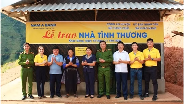 Nam A Bank chung tay cùng đồng bào vùng bão lũ