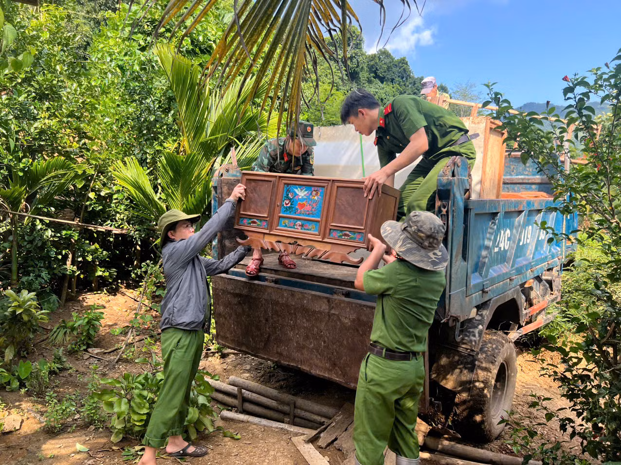 Không để người dân sống “thấp thỏm, lo lắng” trong vùng có nguy cơ sạt lở -0