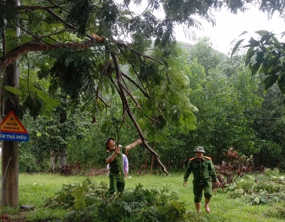 Di dời hàng trăm hộ dân đồng bào dân tộc thiểu số -0