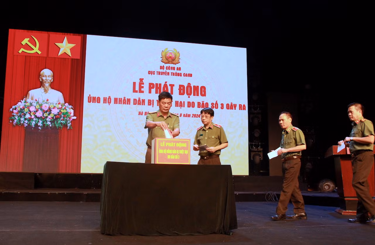 Cục Truyền thông CAND phát động 100% CBCS ủng hộ nhân dân bị thiệt hại do cơn bão số 3 -0