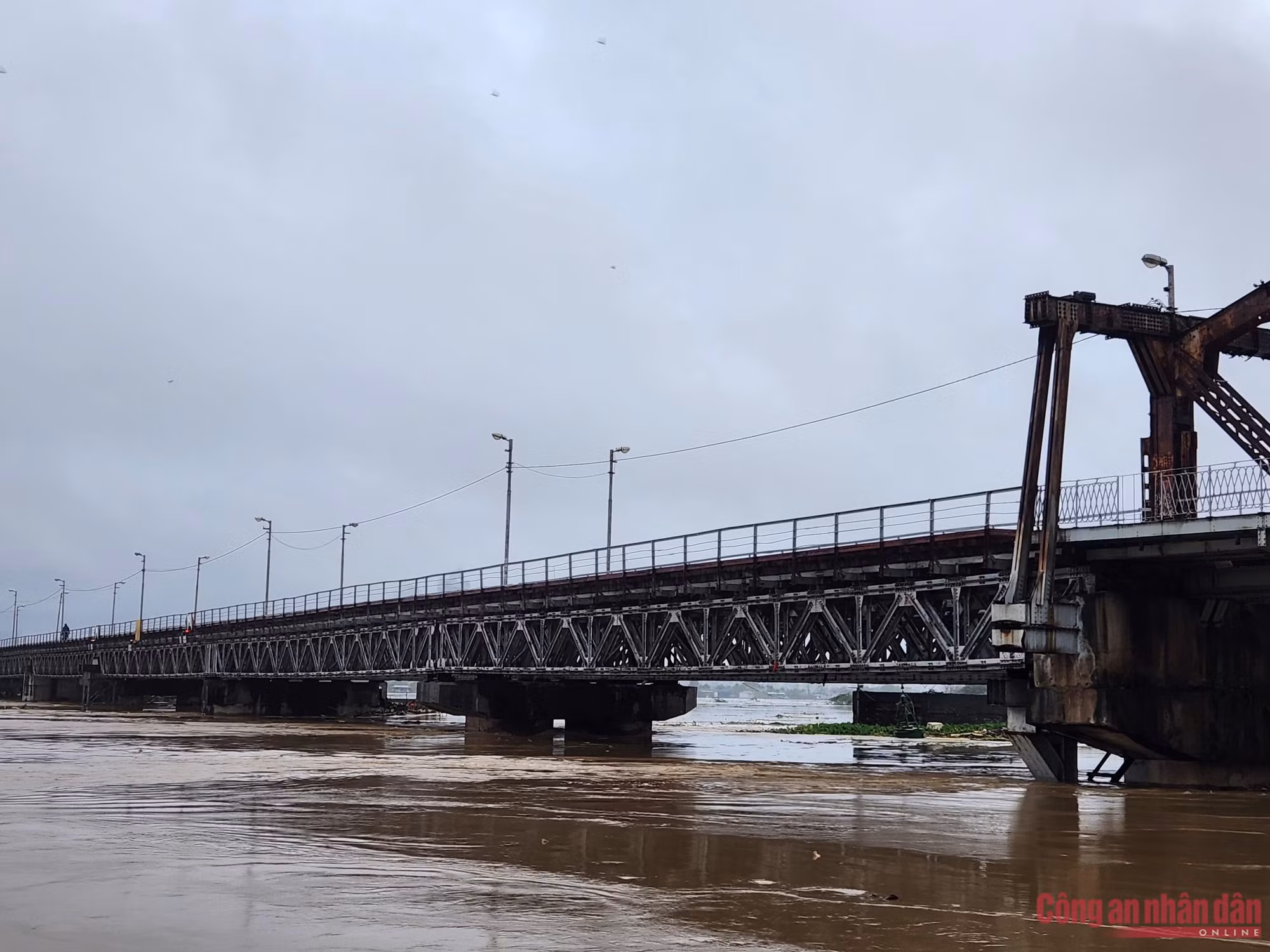 Nhiều điểm bất thường về cơn bão số 3 được chỉ ra -0