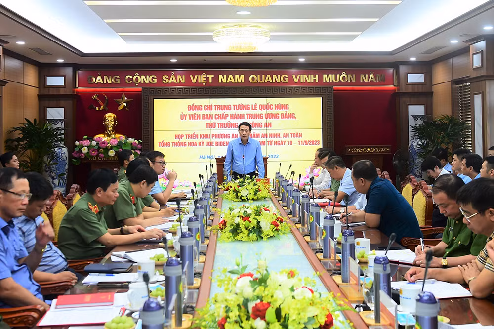 Góp phần đảm bảo tuyệt đối an ninh, an toàn chuyến thăm Việt Nam của Tổng thống Hoa Kỳ -0