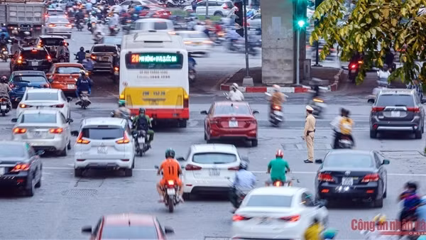 Hoàn thiện chính sách, pháp luật, nâng cao hiệu quả công tác bảo đảm TTATGT
