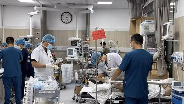 Nữ bác sĩ trong vụ cháy chung cư mini qua cơn nguy kịch