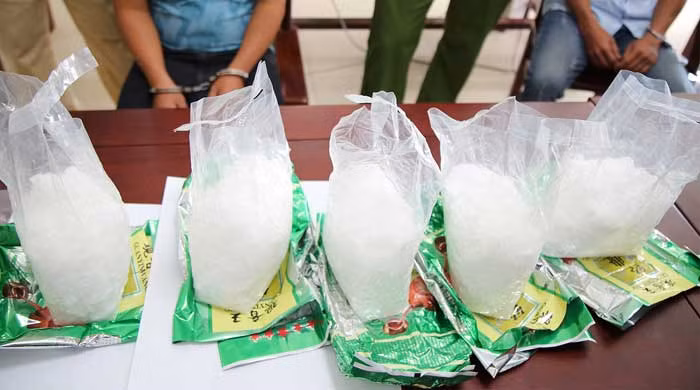 Bắt giữ 2 đối tượng mang theo 5kg ma túy đá -1