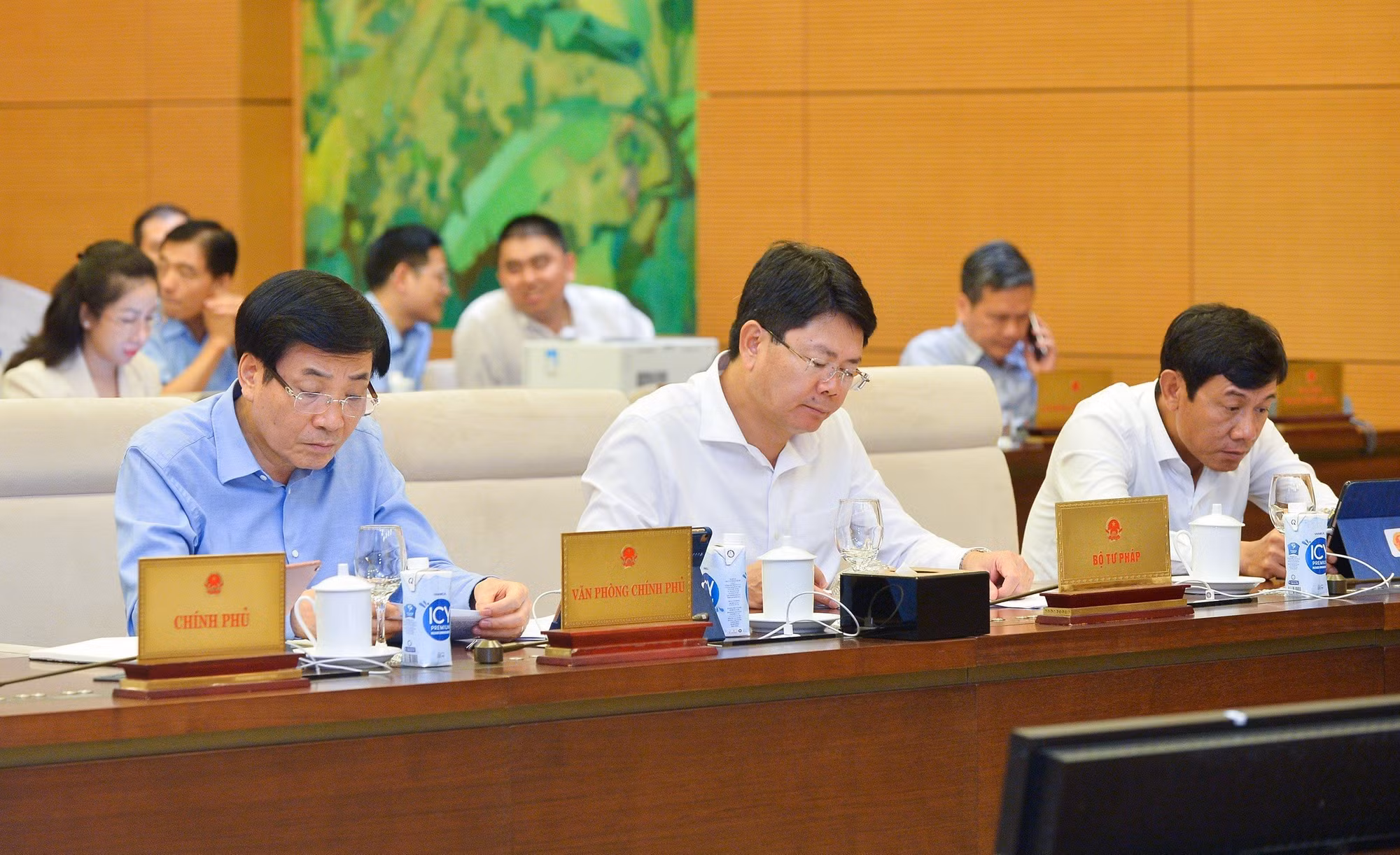 Quốc hội sẽ lấy phiếu tín nhiệm đối với các chức danh do Quốc hội bầu hoặc phê chuẩn. -0