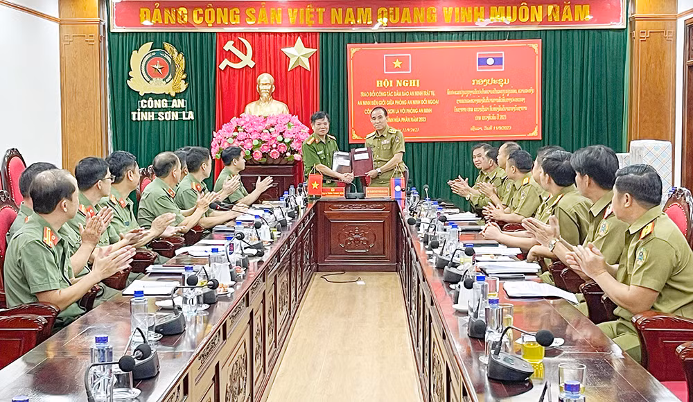 anh 2.jpg -0
