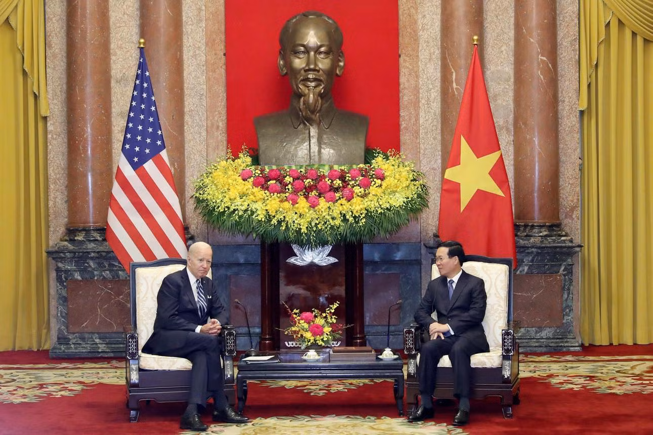 Món quà độc đáo tặng Tổng thống Joe Biden và thông điệp của dân tộc Việt Nam -0