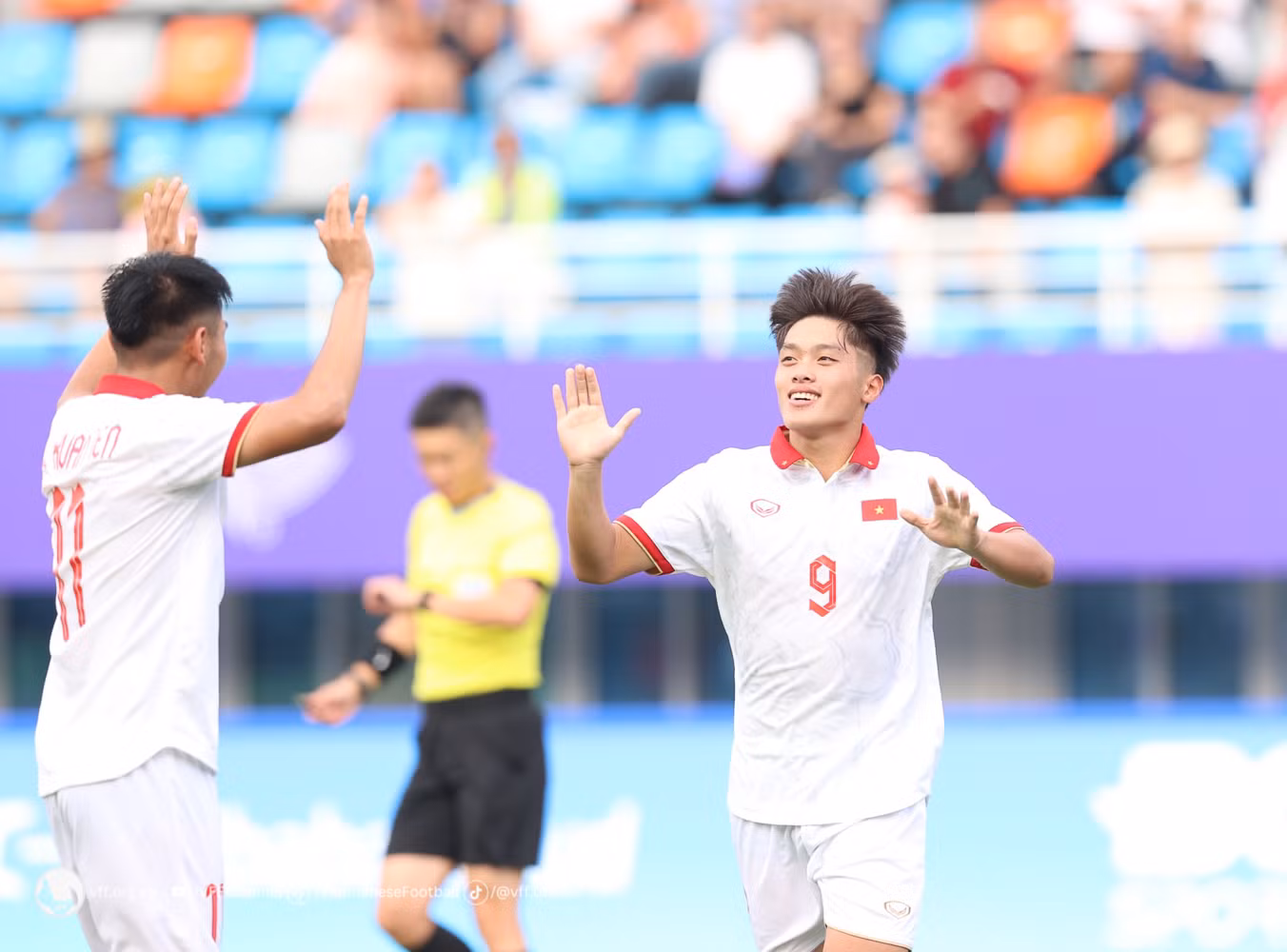 Olympic Việt Nam giành chiến thắng đầu tiên tại ASIAD 19 -0
