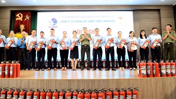 Thừa Thiên Huế phát động phong trào “Nhà tôi có bình chữa cháy”