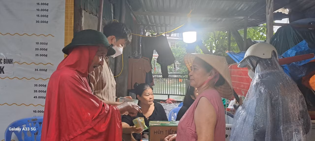Tình người trong vụ hỏa hoạn ở chung cư mini -0