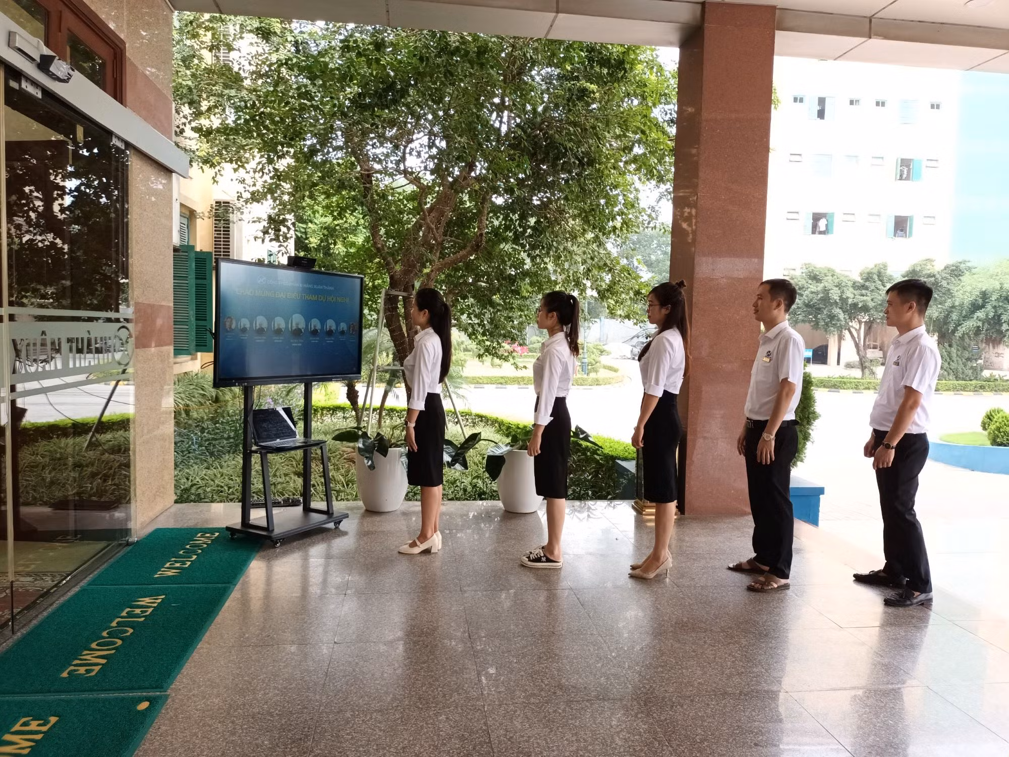 Hiệu quả ứng dụng CCCD gắn chíp, tài khoản định danh điện tử phục vụ kiểm soát an ninh và chấm công tại doanh nghiệp -1