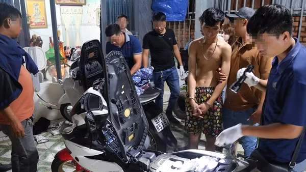 Phá tụ điểm ma túy có tàng trữ súng đạn của cặp tình nhân