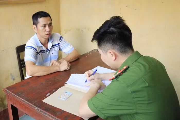 Vừa hết thời hạn án treo vẫn tiếp tục buôn hàng cấm -1
