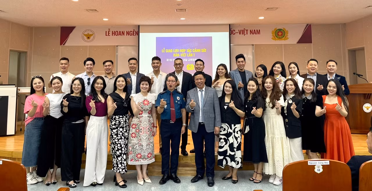 Giao lưu thể thao, văn hóa giữa Công an Việt Nam và Cảnh sát Hàn Quốc -0