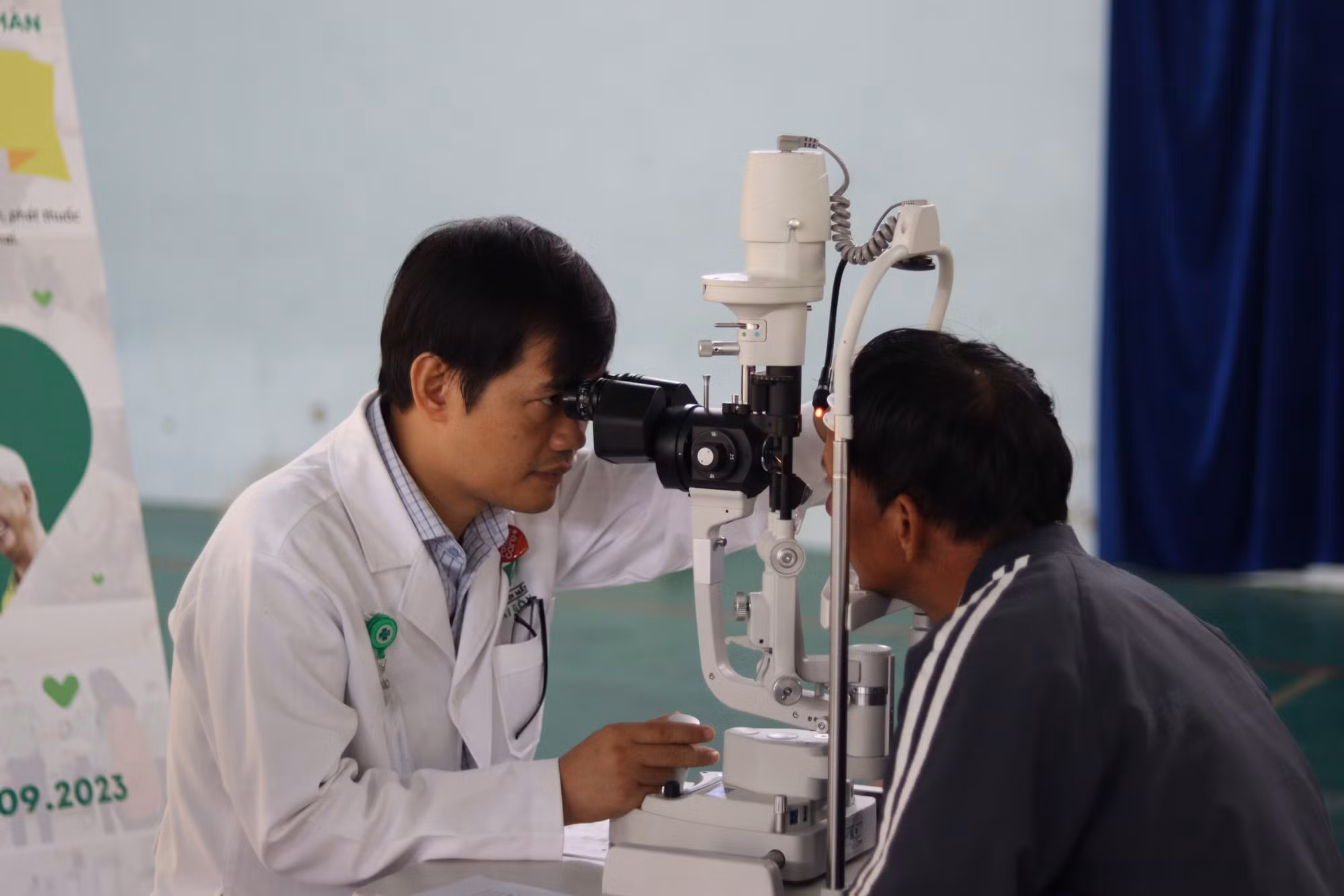Bệnh viện 199 (Bộ Công an) khám và cấp thuốc miễn phí cho người lao động tiếp xúc môi trường độc hại -3