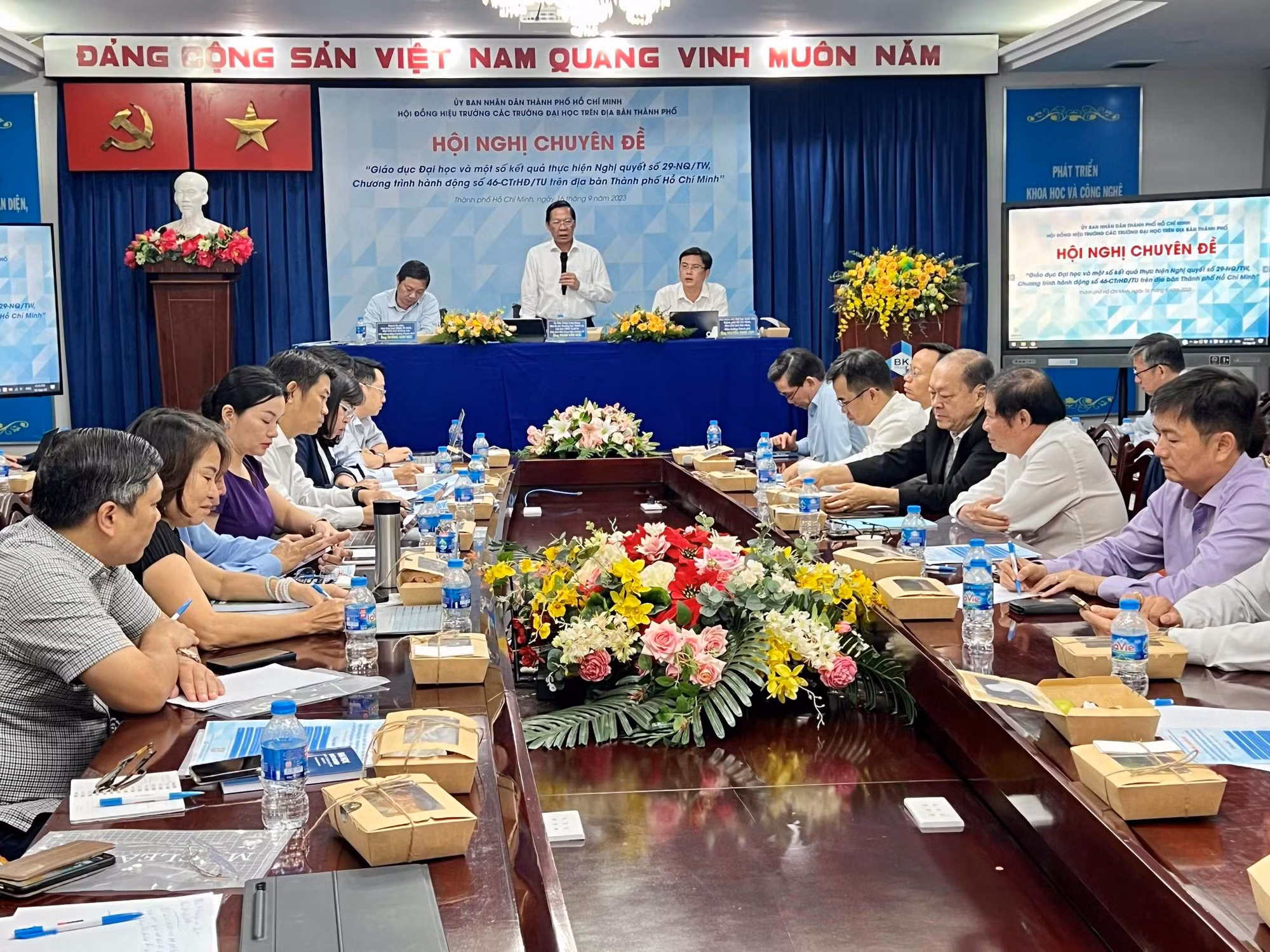 Các trường đại học cần quan tâm đào tạo nhân lực về chip và AI -0