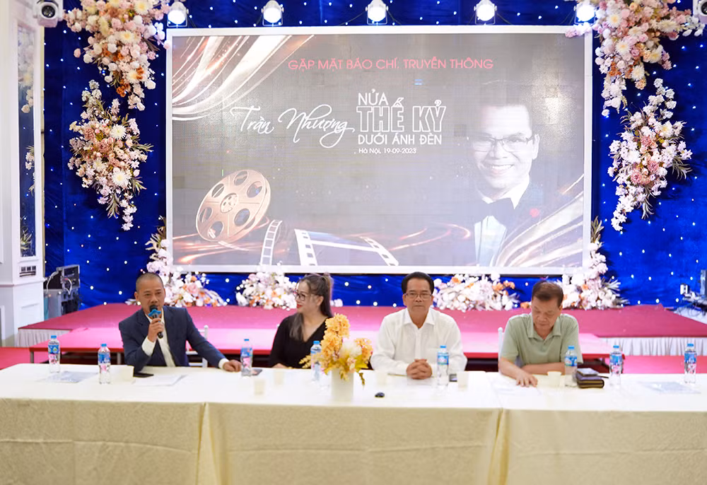 Chương trình nghệ thuật: NSND Trần Nhượng &nbsp;- “Nửa thế kỷ dưới ánh đèn” -0
