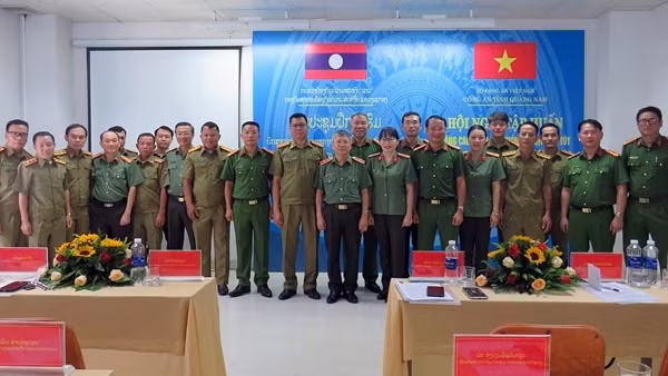 Hỗ trợ Công an tỉnh Xê Kong (Lào) nâng cao năng lực phòng, chống ma túy