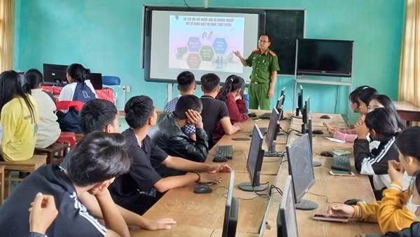 Đưa Đề án 06 vào trường học ở vùng biên giới Quảng Nam