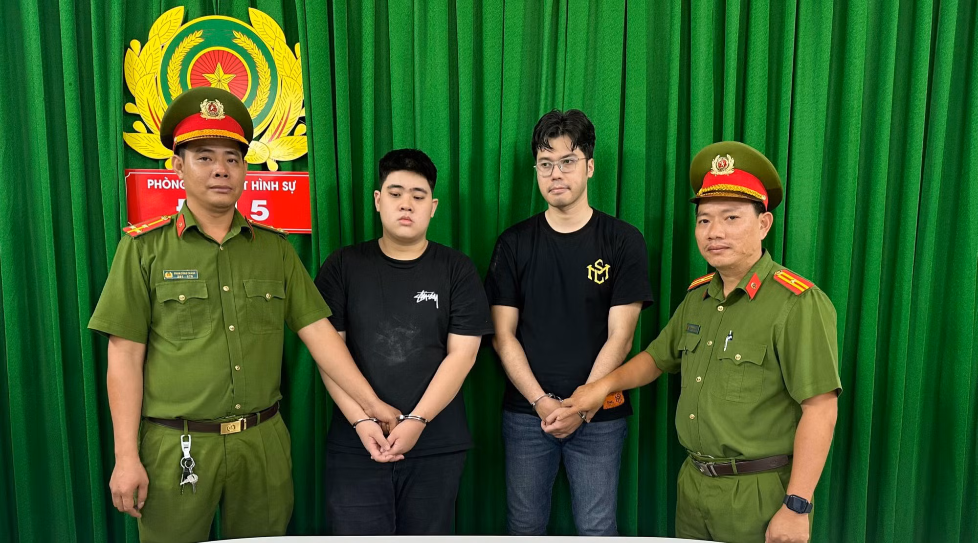 Thuê căn hộ chung cư cao cấp để tổ chức đánh bạc dưới hình thức đánh bài Poker -2