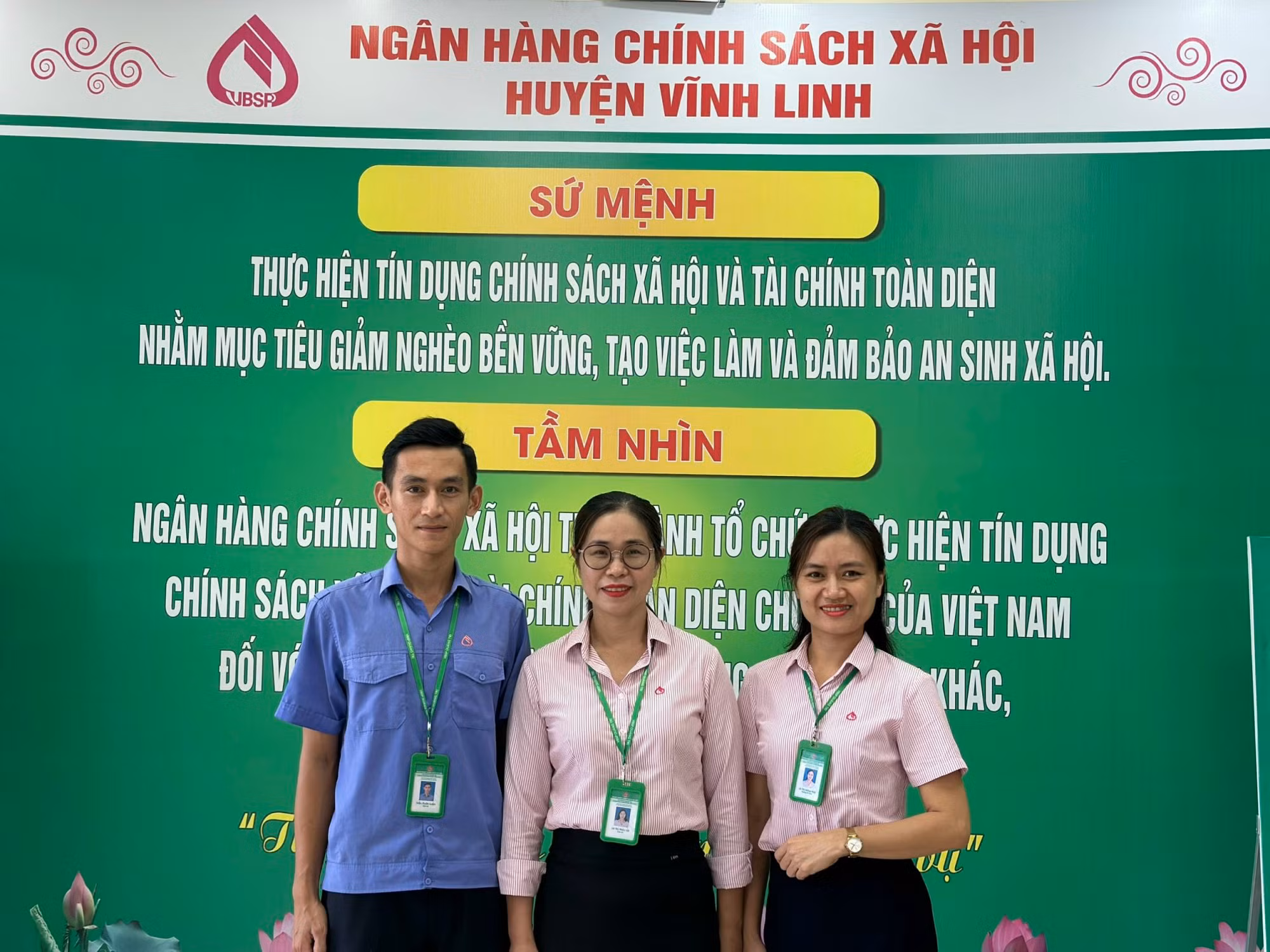 Cán bộ ngân hàng nhanh trí giúp người phụ nữ tránh được vụ lừa đảo gần 50 triệu đồng -0